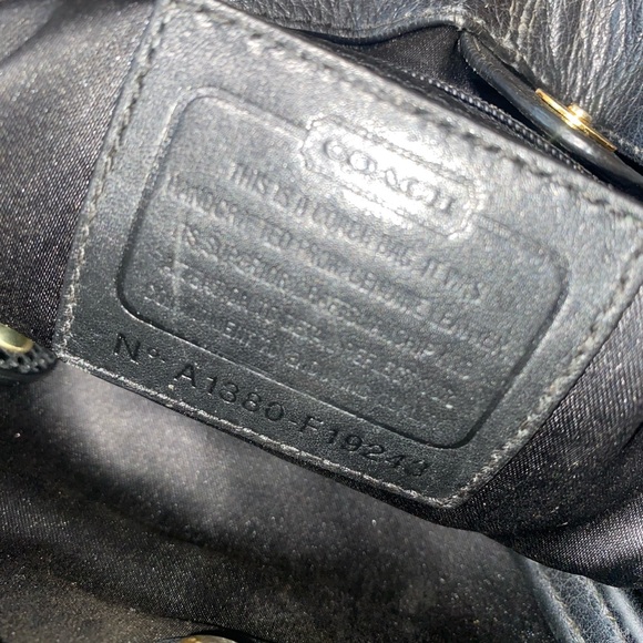 Black coach bag AND wallet - Picture 2 of 3